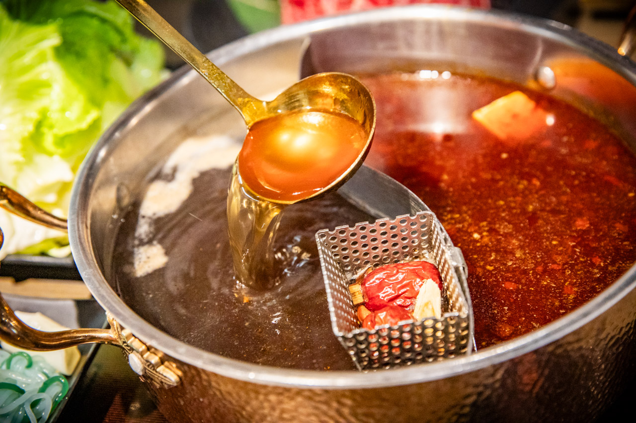 超夯川麻辣鍋桃園愛買店,桃園酸菜魚吃到飽,桃園麻辣鍋吃到飽