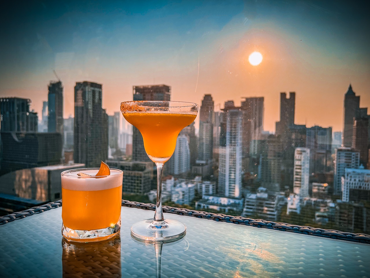 曼谷景點,曼谷高空酒吧,曼谷英迪格飯店 CHAR Rooftop Ba,曼谷英迪格飯店酒吧,泰國旅遊,泰國酒吧,泰國高空酒吧
