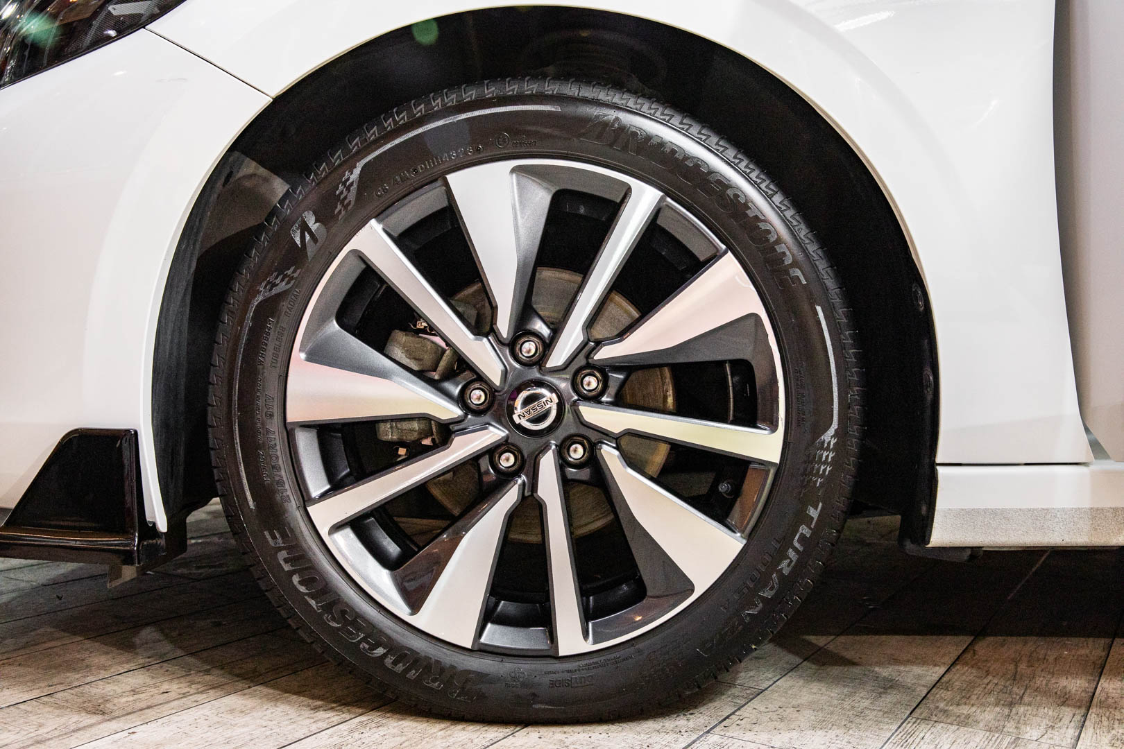 台北鍍膜,Classic汽車美容中心(士林店) 台北鍍膜,Classic汽車美容中心(士林店)