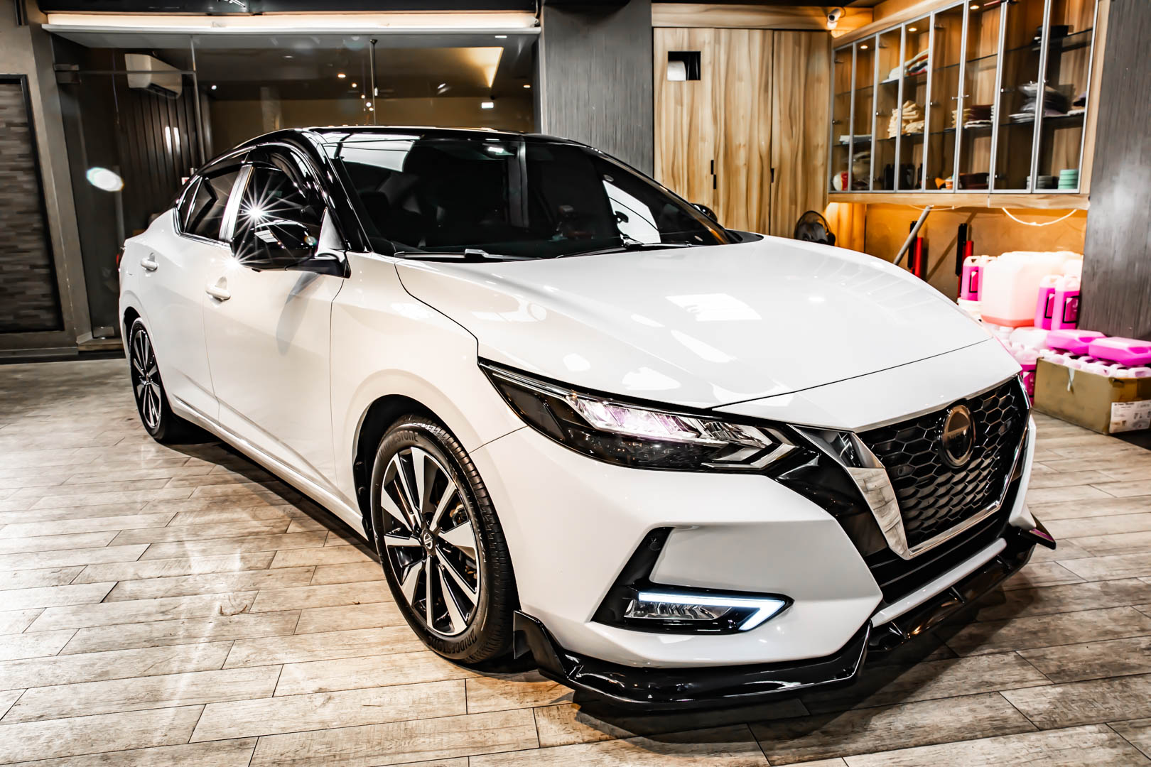 台北鍍膜,Classic汽車美容中心(士林店) 台北鍍膜,Classic汽車美容中心(士林店)