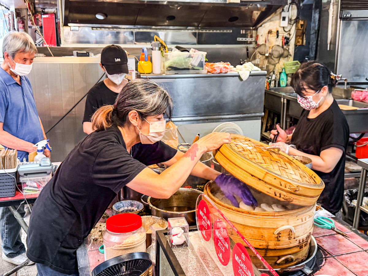 華西街美食,源芳刈包