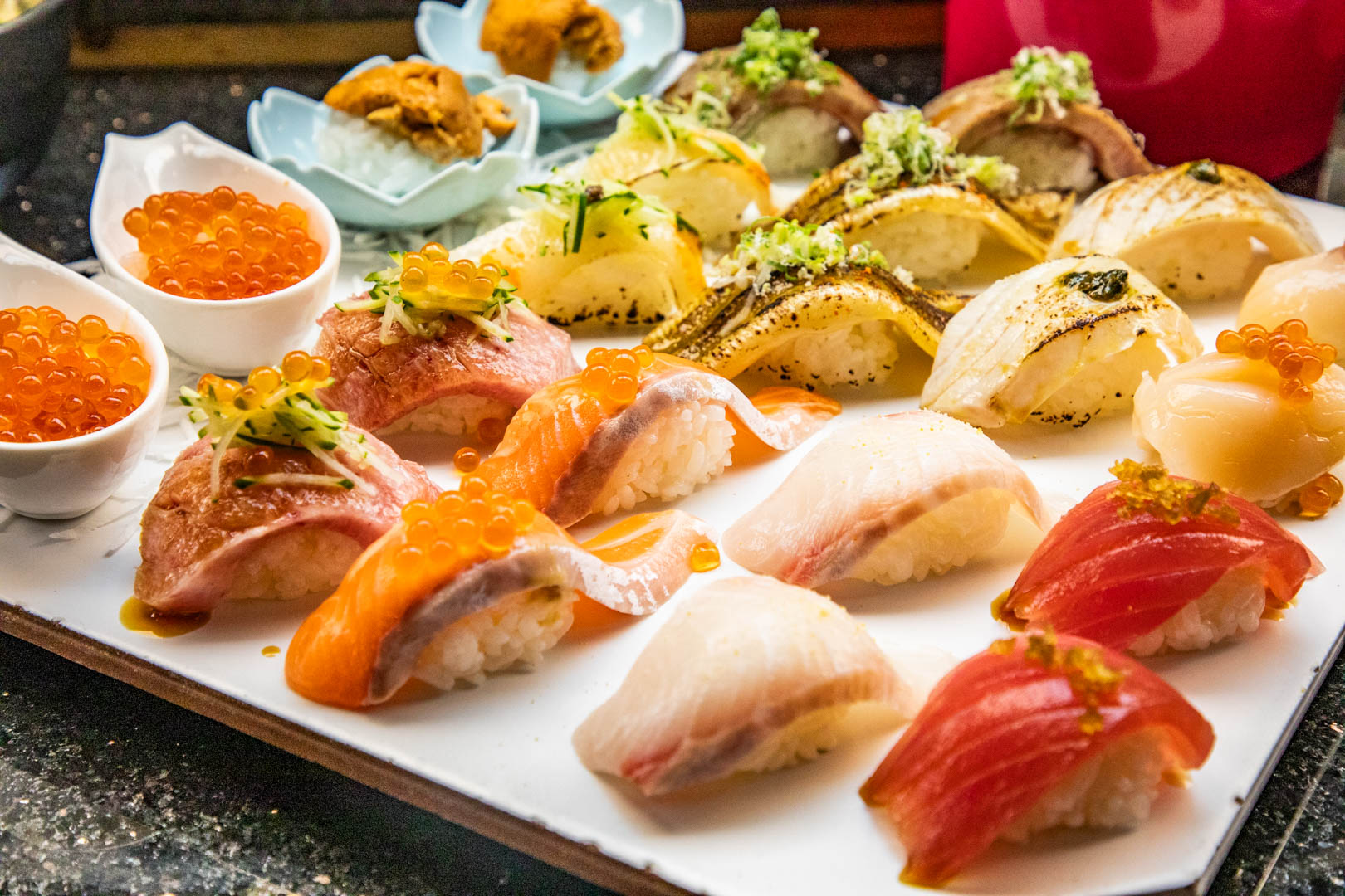 東港美食,東港黑鮪魚,東港生魚片,東港華僑市場美食,東港華僑市場生魚片,東港魚莊生魚片專賣店 @大手牽小手。玩樂趣