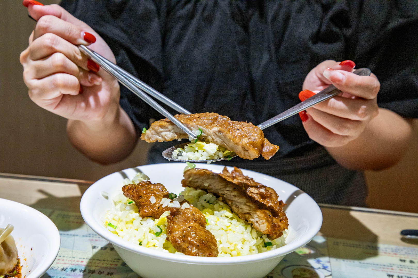 新店美食,新店聚餐,新店小吃,小樂精緻麵食館,新店排骨飯,新店鼎泰豐 @大手牽小手。玩樂趣