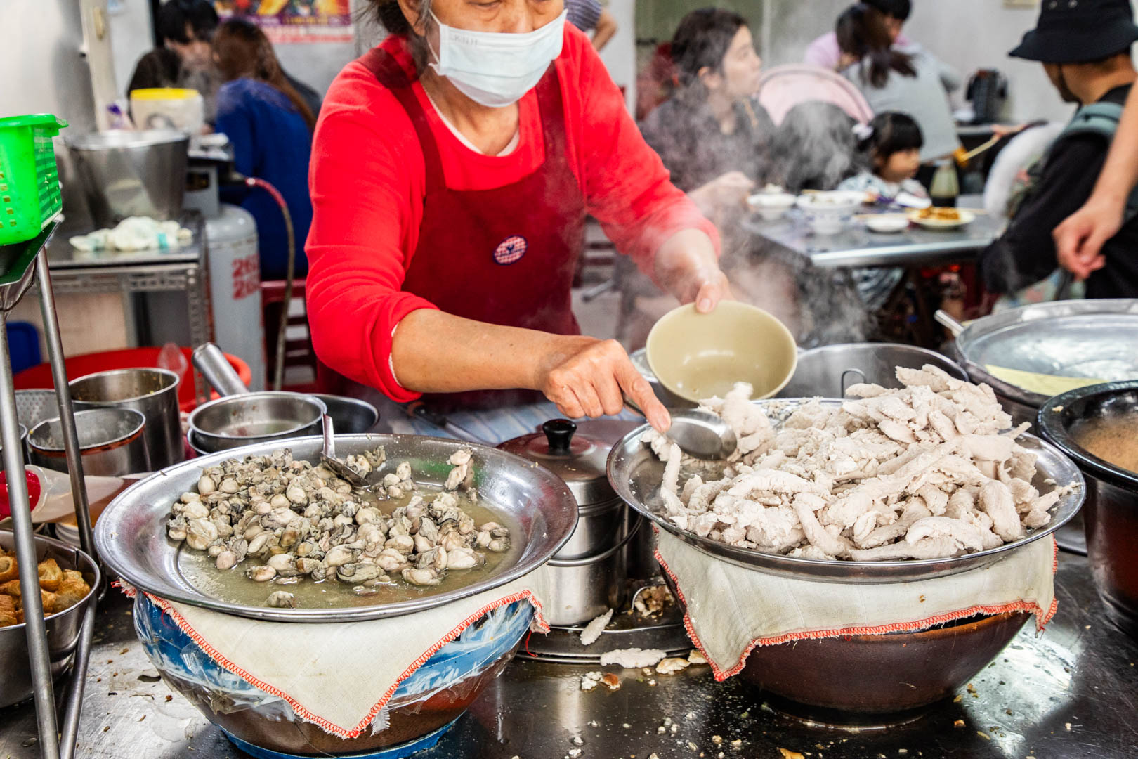 台南小吃,台南虱目魚粥,台南鹹粥,大勇街無名鹹粥,台南米其林鹹粥,台南美食 @大手牽小手。玩樂趣
