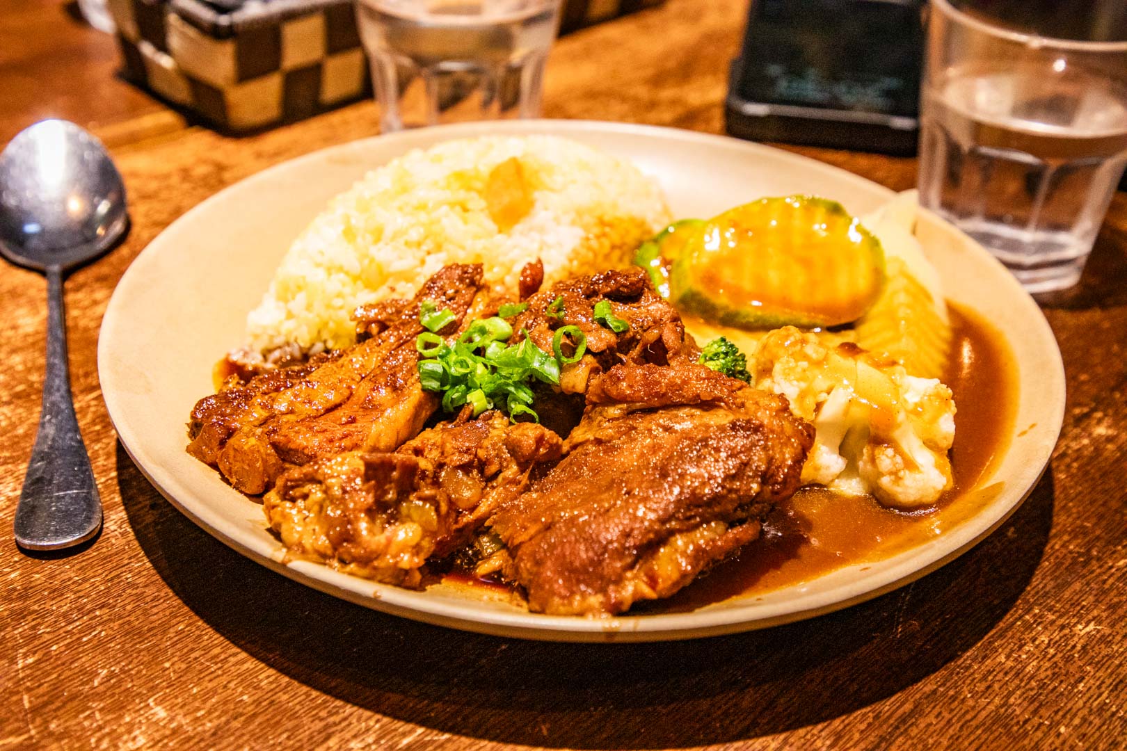 坐忘咖哩,天后站美食,港鐵天后站美食,香港美食,香港小吃,香港咖哩 @大手牽小手。玩樂趣