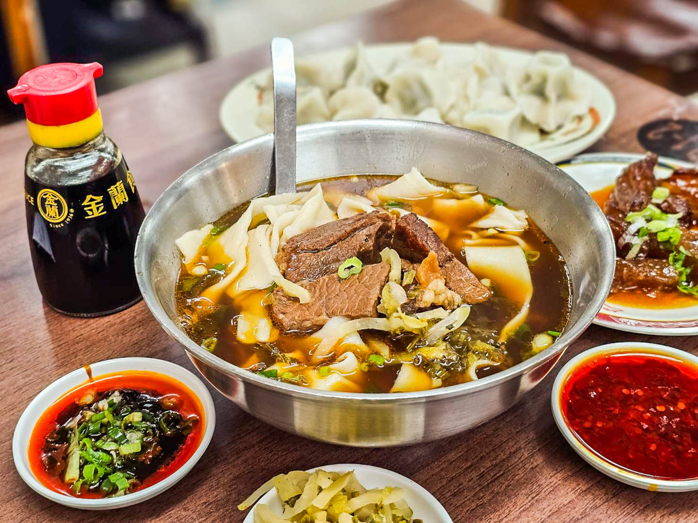 台北牛肉麵,西門町美食,西門町牛肉麵,老山東牛肉家常麵店 @大手牽小手。玩樂趣
