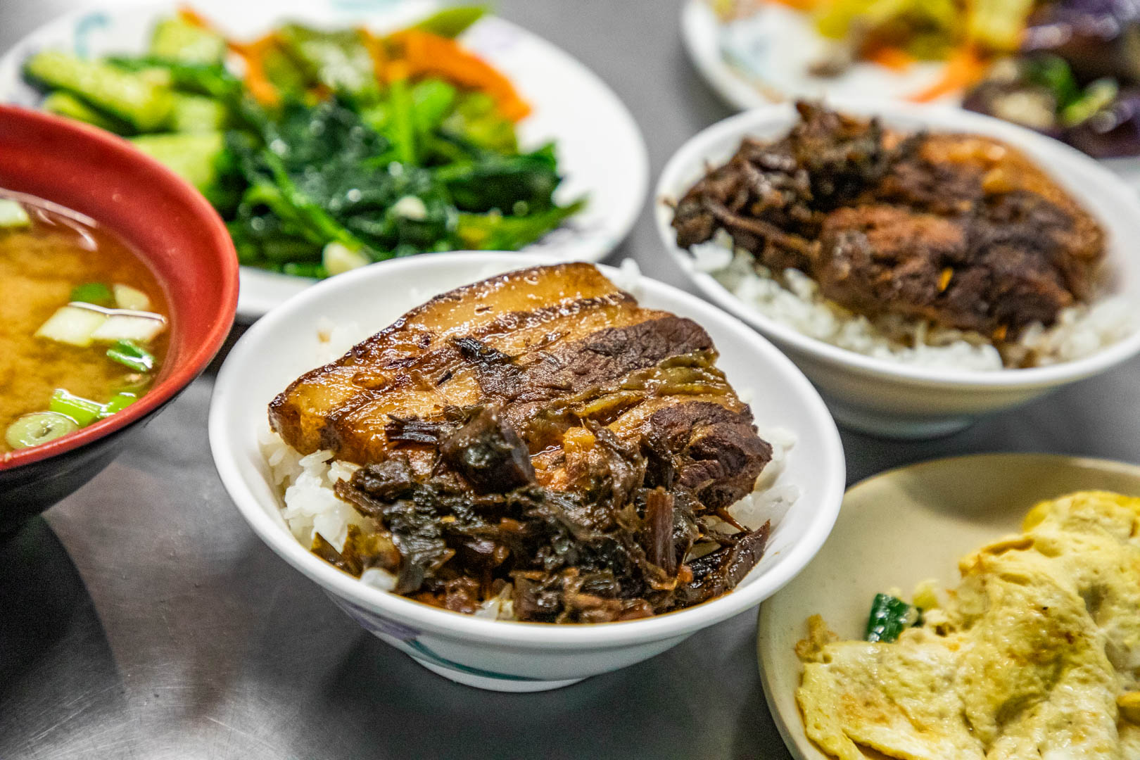 彰化爌肉飯,員林美食,阿成梅干扣肉,員林梅干扣肉,員林宵夜,彰化美食 @大手牽小手。玩樂趣