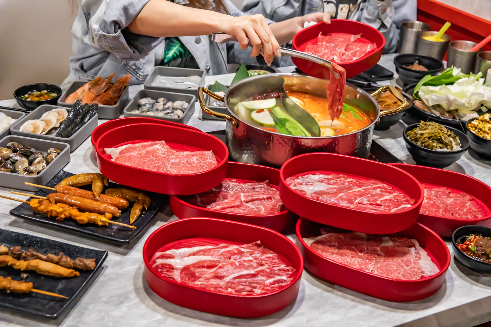 中壢美食,中壢麻辣鍋吃到飽,中壢火鍋吃到飽,中壢串烤吃到飽 @大手牽小手。玩樂趣