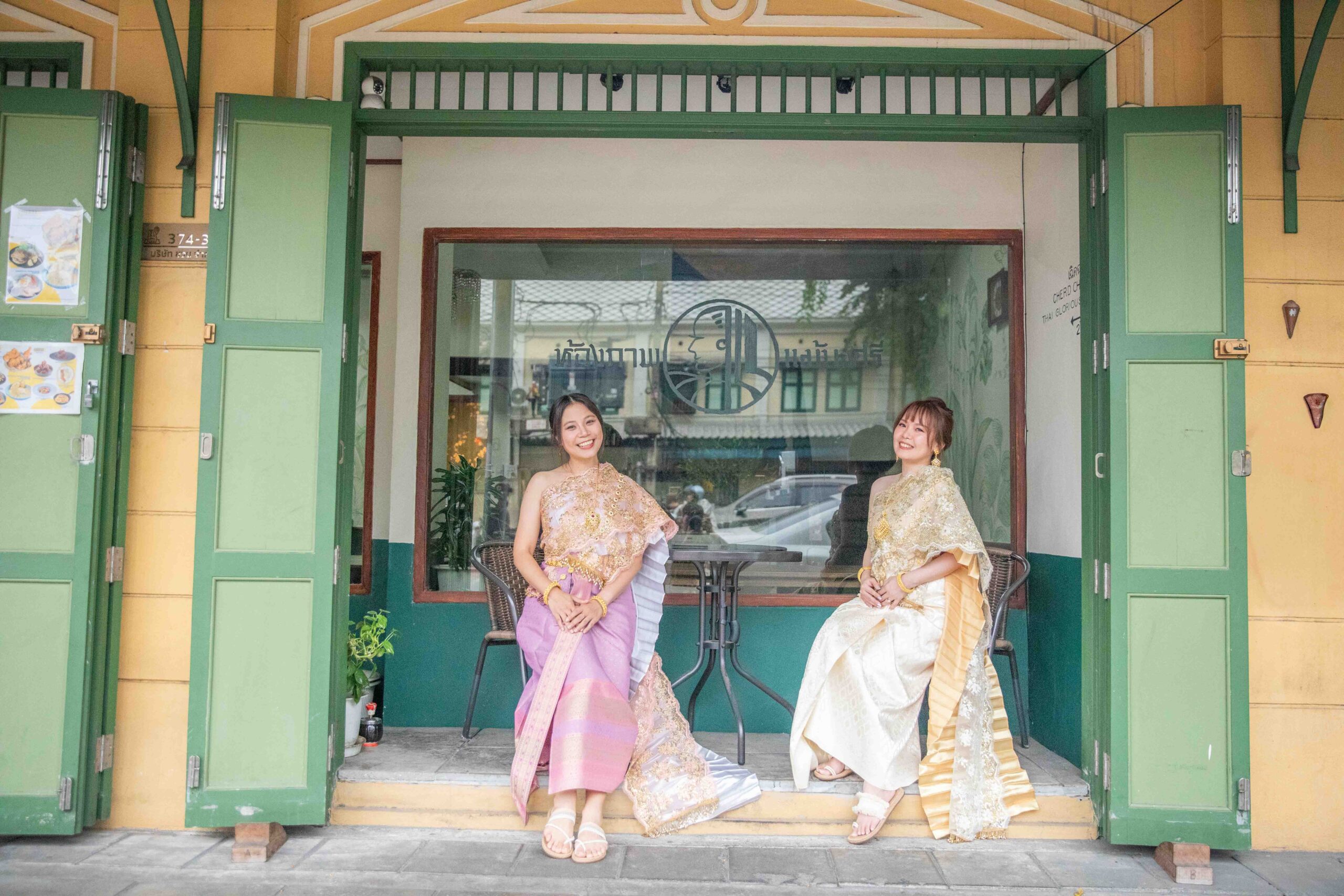 曼谷泰服租借,Cherd-Chay Thai Glory