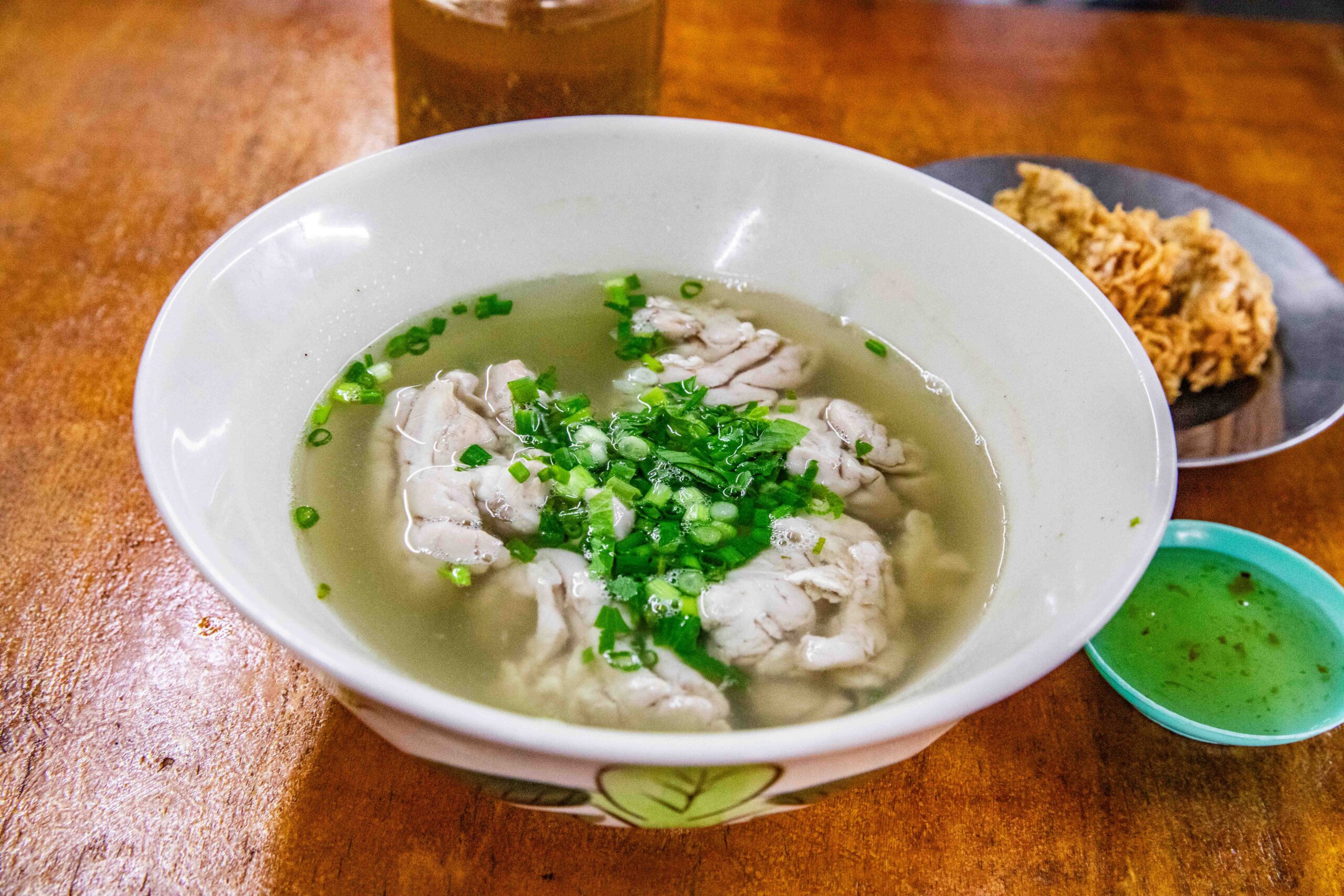 曼谷美食,曼谷老城區美食,Thai Tham豬腦湯