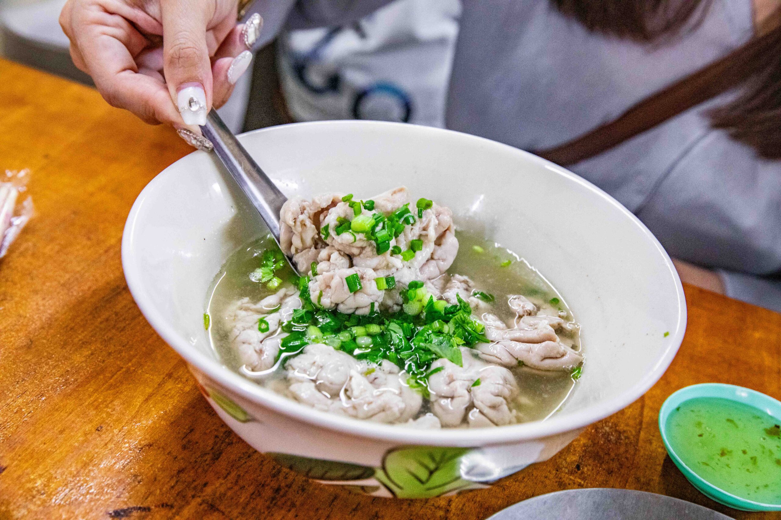 曼谷美食,曼谷老城區美食,Thai Tham豬腦湯