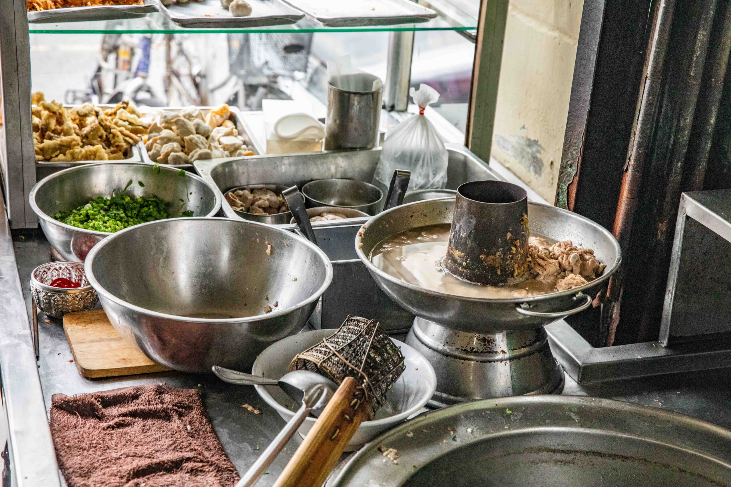 曼谷美食,曼谷老城區美食,Thai Tham豬腦湯