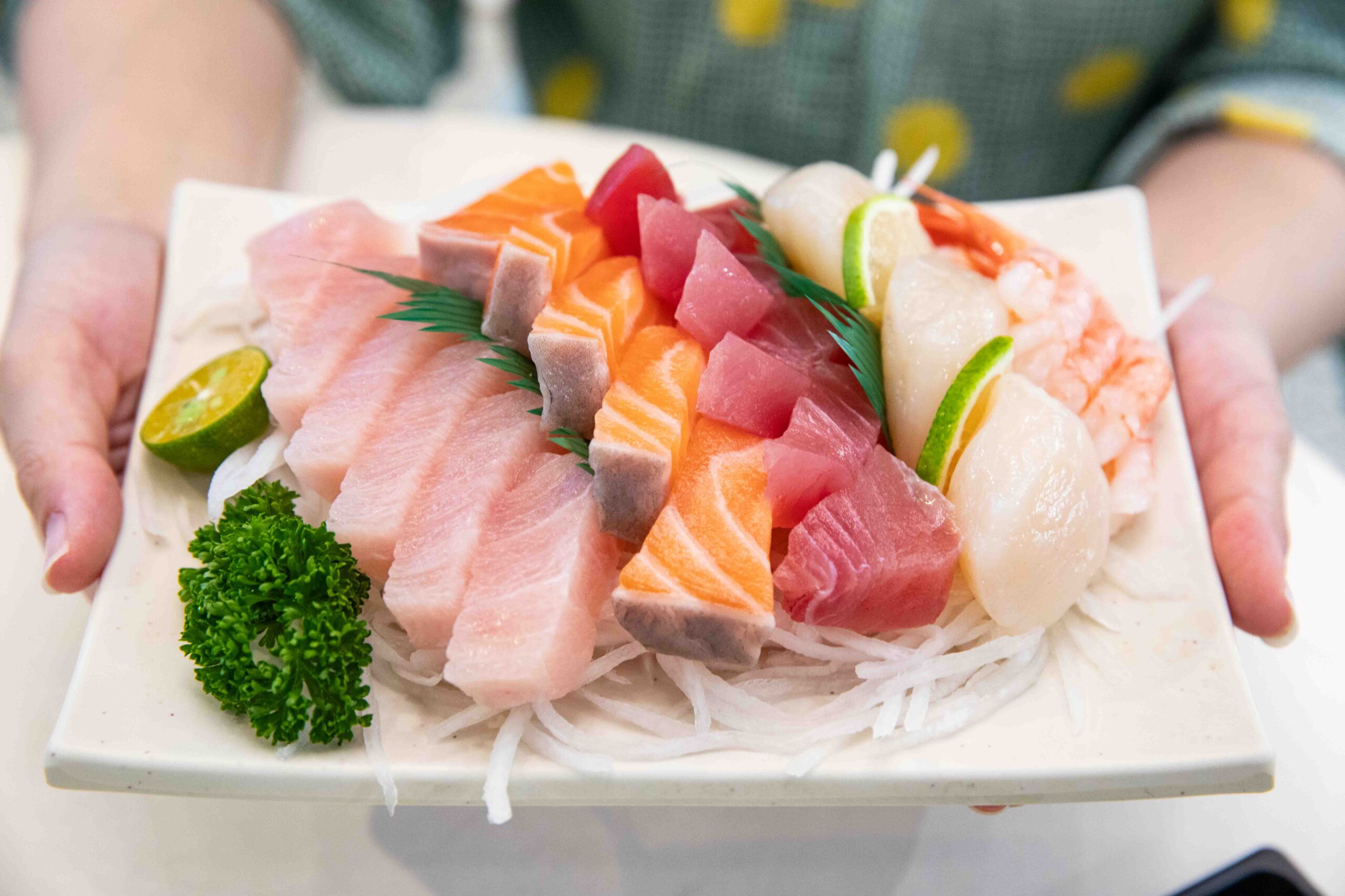 網站近期文章：勝一生魚片專賣店｜網路上幾乎沒資料超低調生魚片專賣店，魚貨種類多新鮮又便宜，還有文青風立吞區現場吃