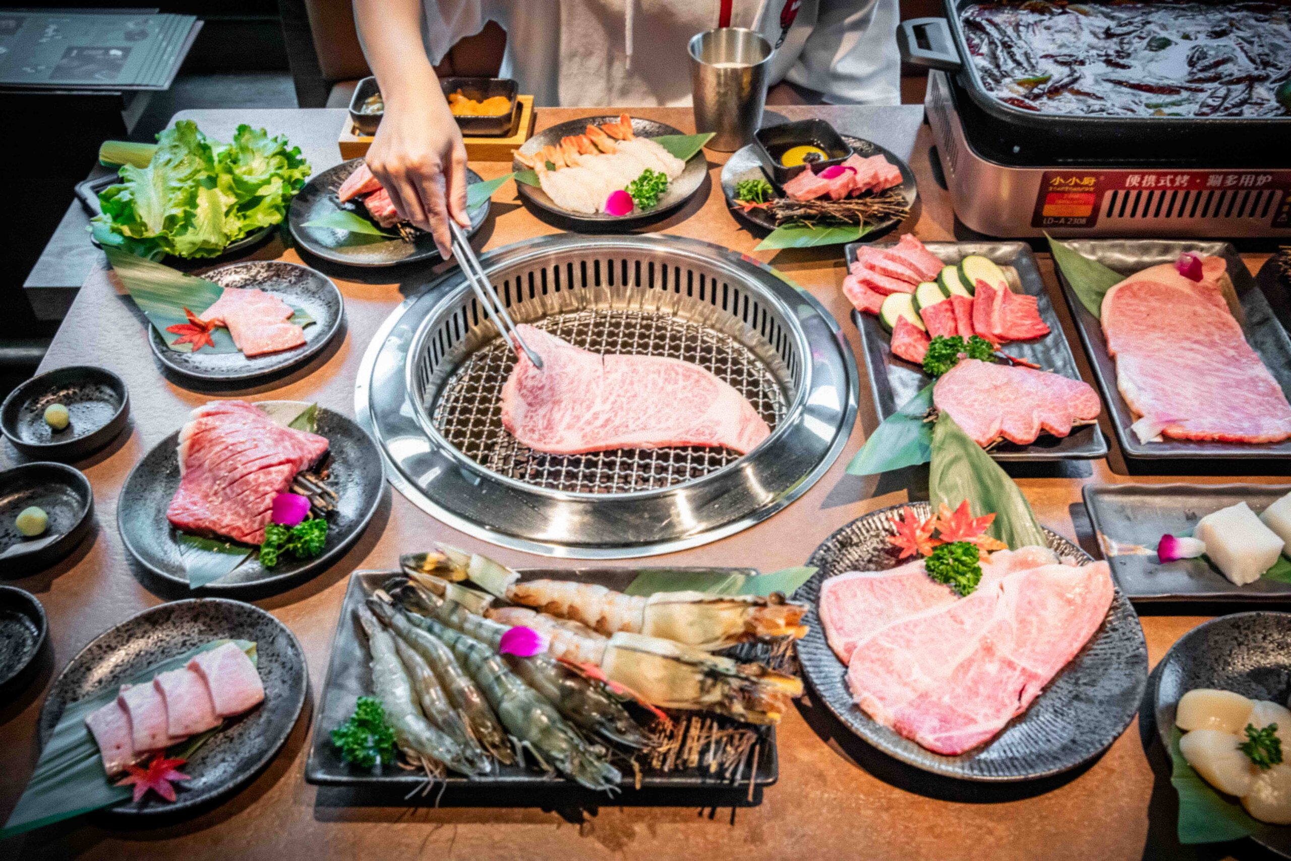 中壢燒肉吃到飽,中壢和牛吃到飽,吃肉肉焼き肉専門店中壢店
