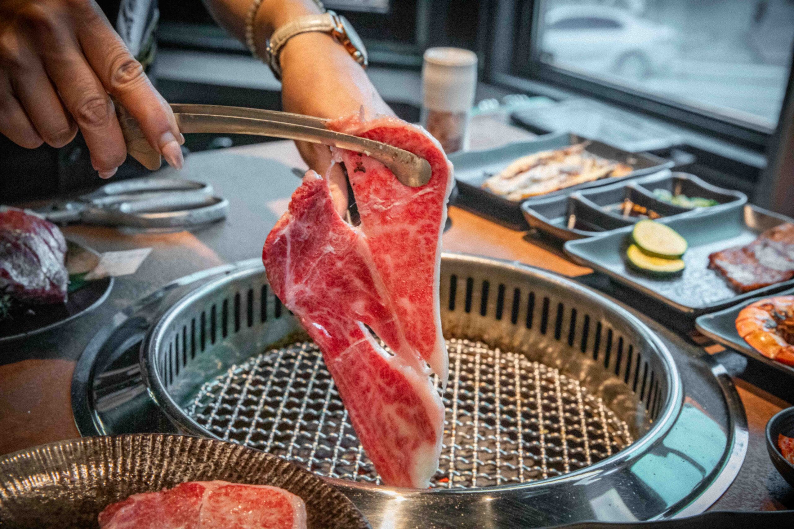 中壢燒肉吃到飽,中壢和牛吃到飽,吃肉肉焼き肉専門店中壢店