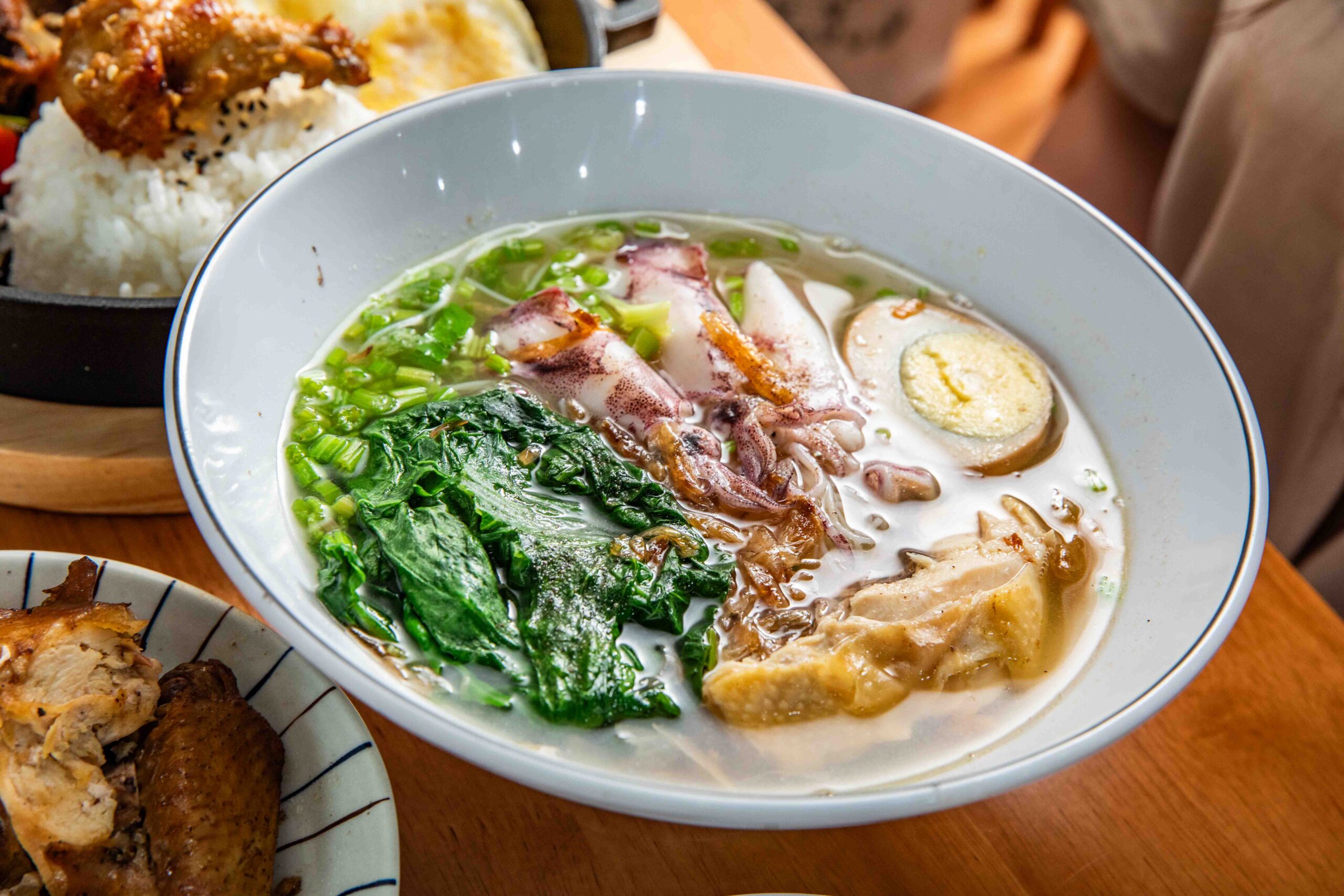 桃園美食,藝文特區美食,金小蔥雞湯米粉