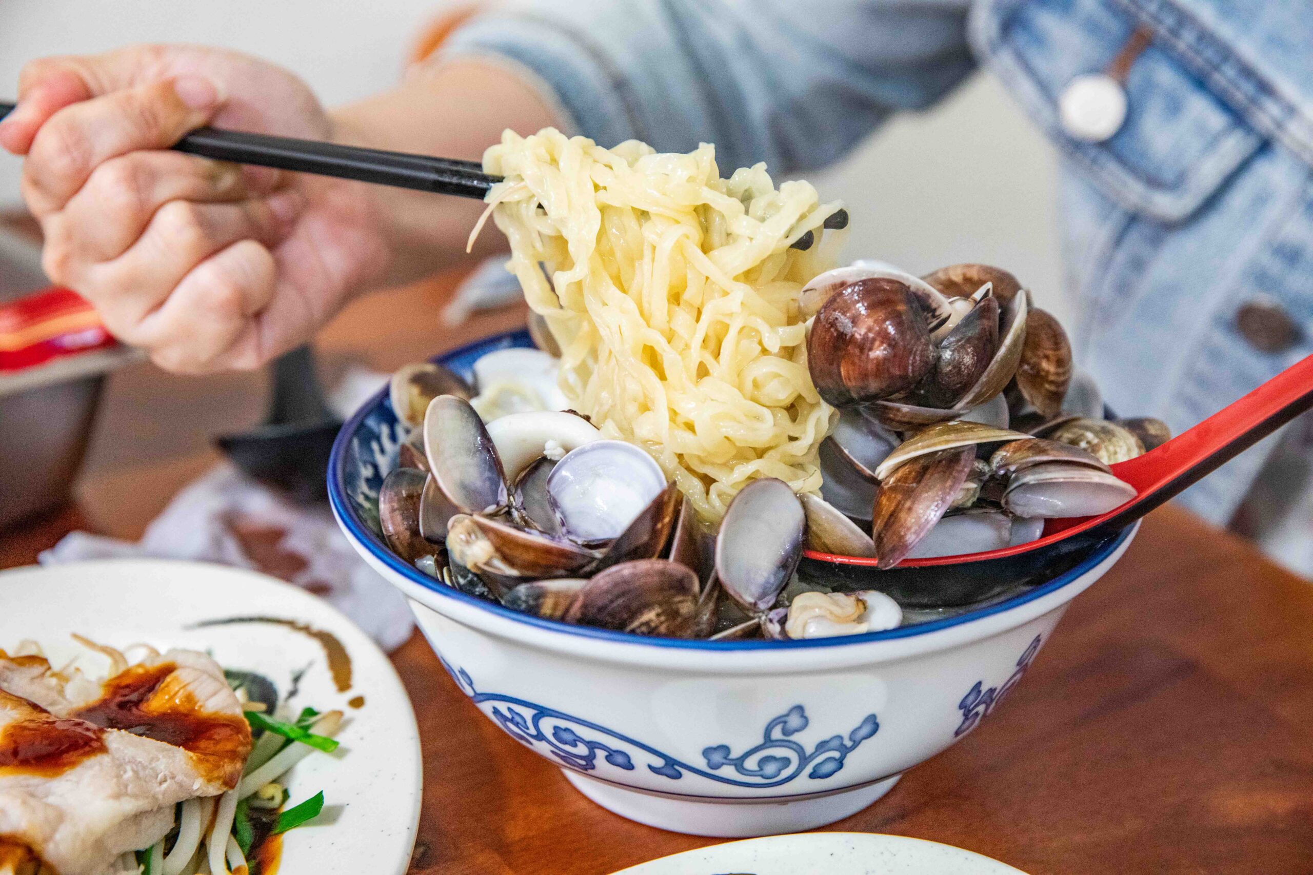 中壢美食,中壢小吃,中壢蛤蠣麵,好滋味麵館
