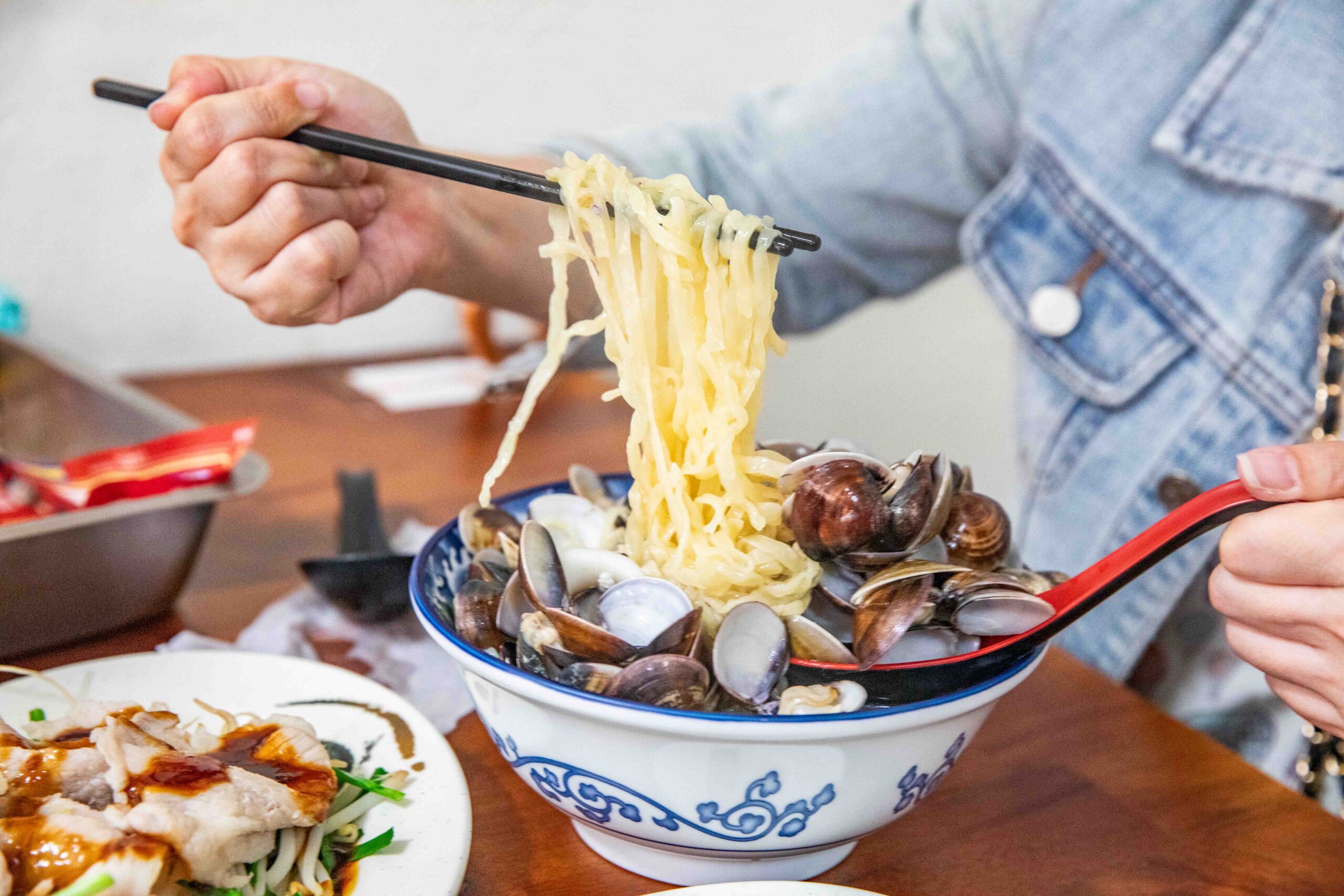 中壢美食,中壢小吃,中壢蛤蠣麵,好滋味麵館