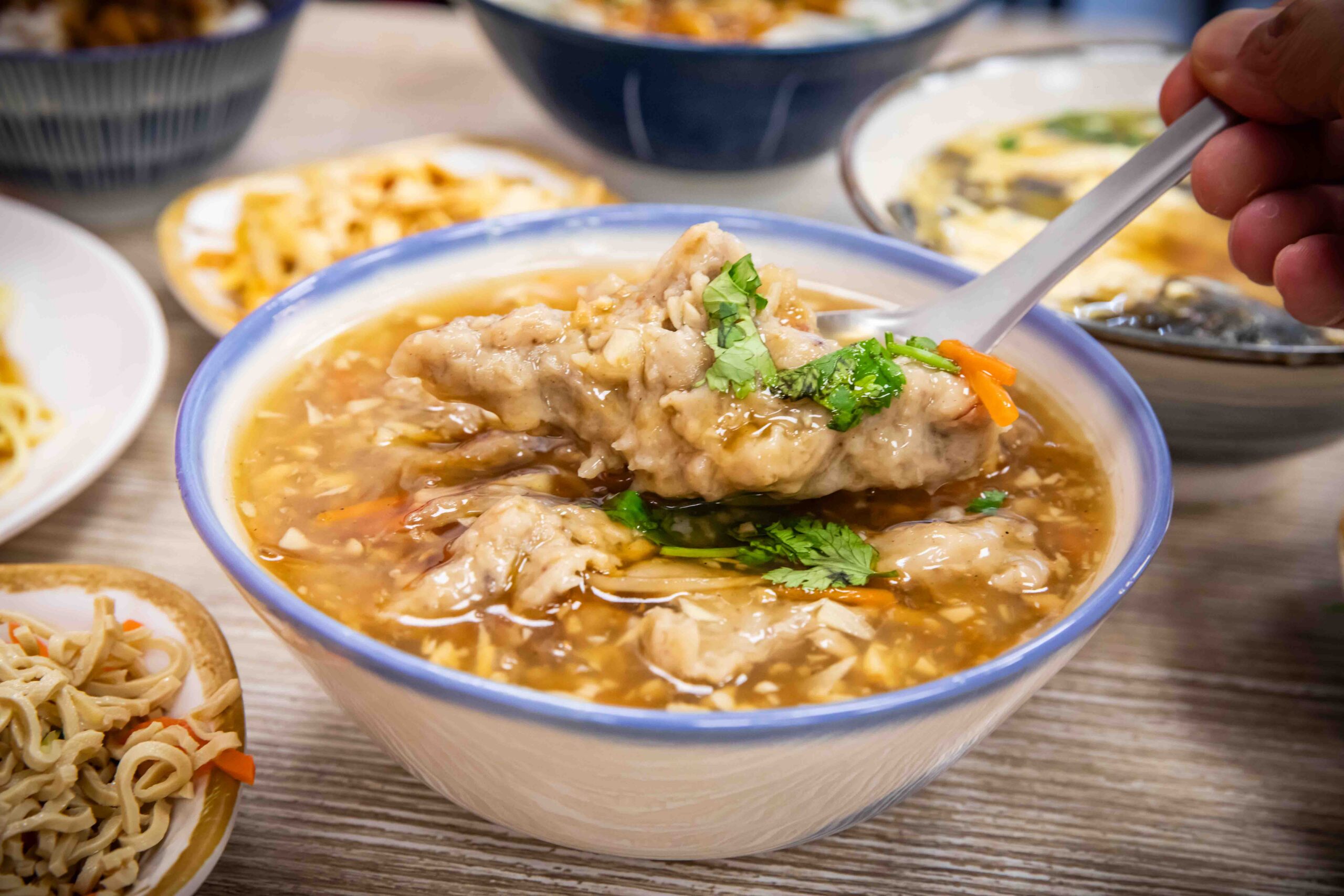 桃園美食,桃園蒜味肉羹,桃園小吃,蒜霸王蒜味肉羹涼麵-桃鶯總店