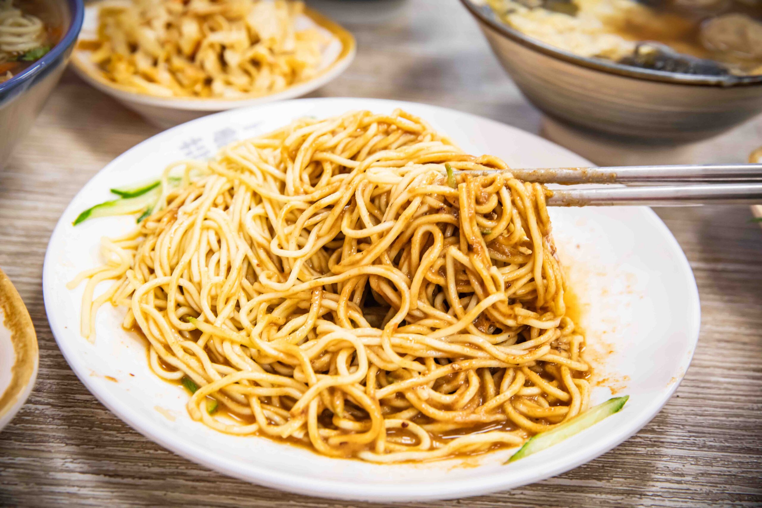 桃園美食,桃園蒜味肉羹,桃園小吃,蒜霸王蒜味肉羹涼麵-桃鶯總店