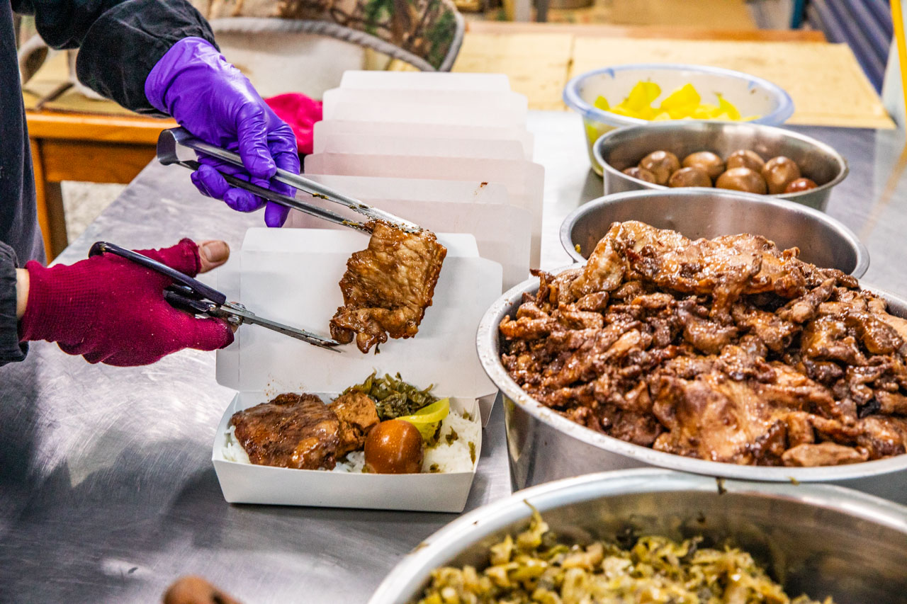 網站近期文章：圓光排肉餐盒｜口味60年不變古早味排肉便當！配料滿滿傳統排肉餐盒只要80元