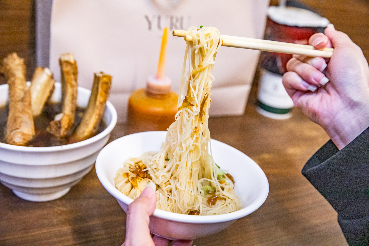 逢甲夜市美食,逢甲小吃,逢甲夜市臭豆腐,宋家藥燉排骨臭豆腐