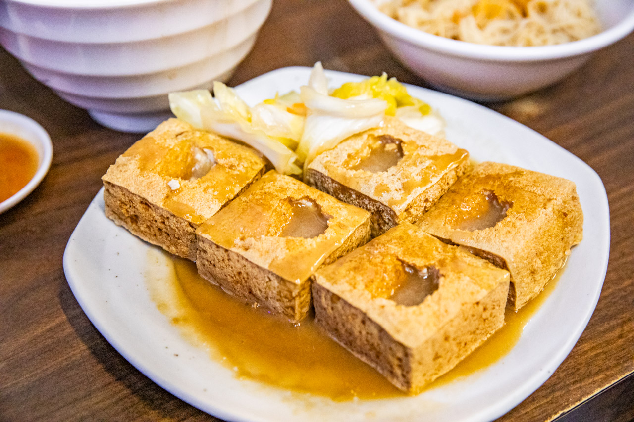 逢甲夜市美食,逢甲小吃,逢甲夜市臭豆腐,宋家藥燉排骨臭豆腐