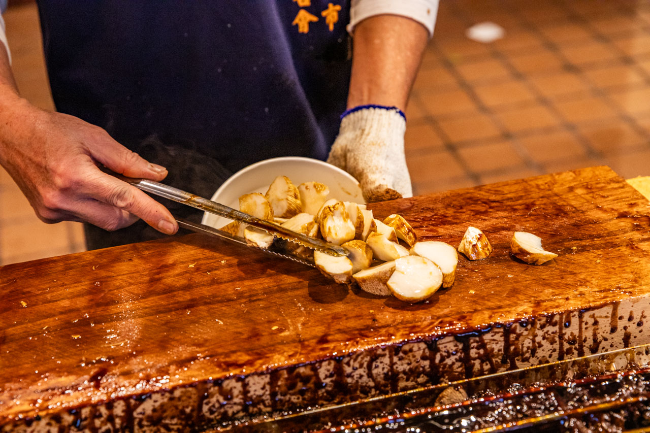 士林夜市美食,士林夜市小吃,士林夜市燒烤杏鮑菇