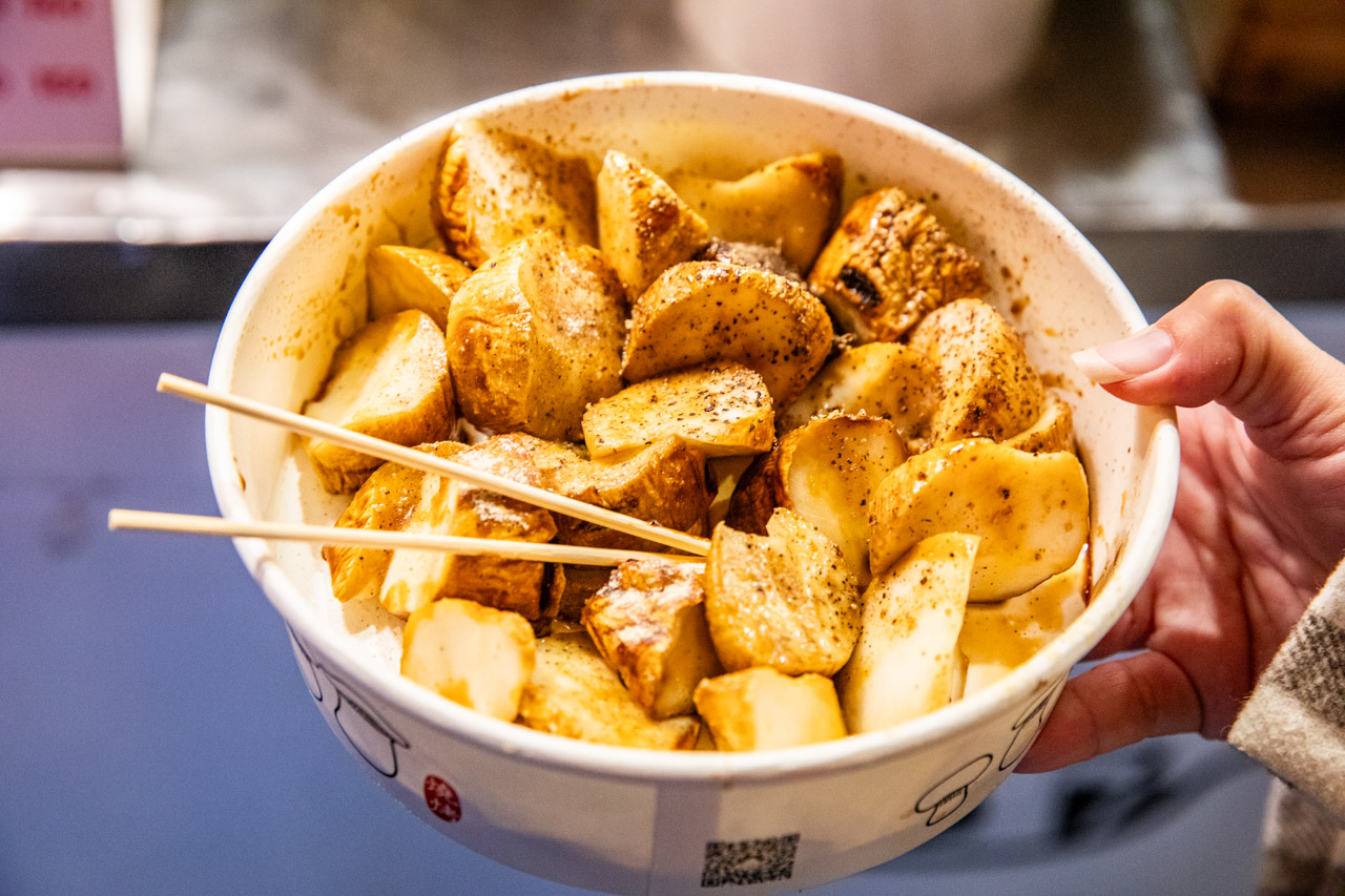 士林夜市美食,士林夜市小吃,士林夜市燒烤杏鮑菇