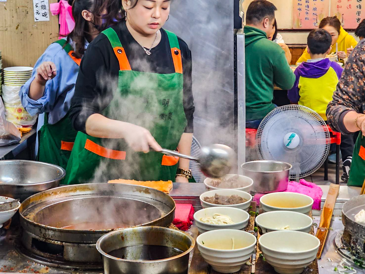 中壢美食,中壢牛肉麵,中壢小吃,新明老牌牛肉麵 中壢美食,中壢牛肉麵,中壢小吃,新明老牌牛肉麵