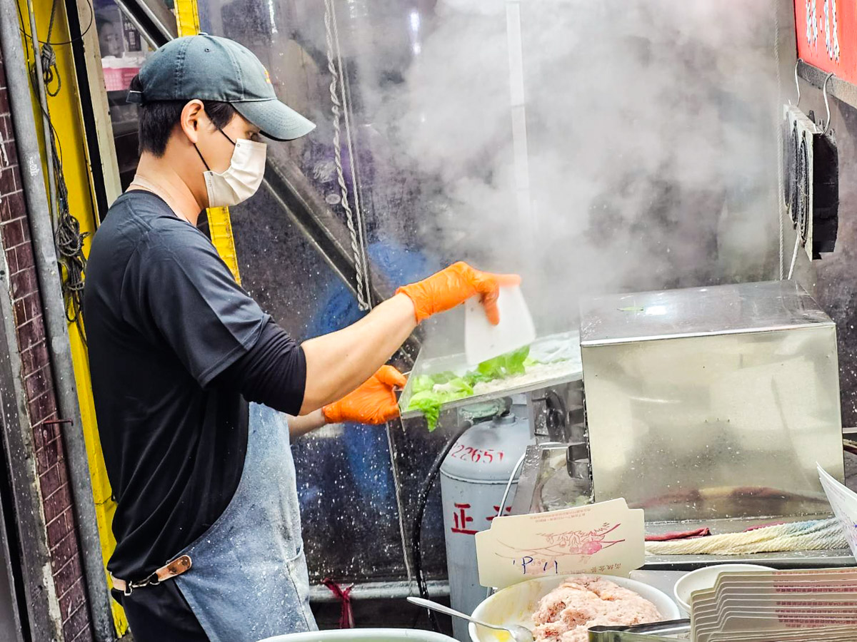 網站近期文章：中壢夜市廣東腸粉｜皺巴巴現作廣東腸粉，配料豐富價位又便宜，一開攤就大排隊夜市名店