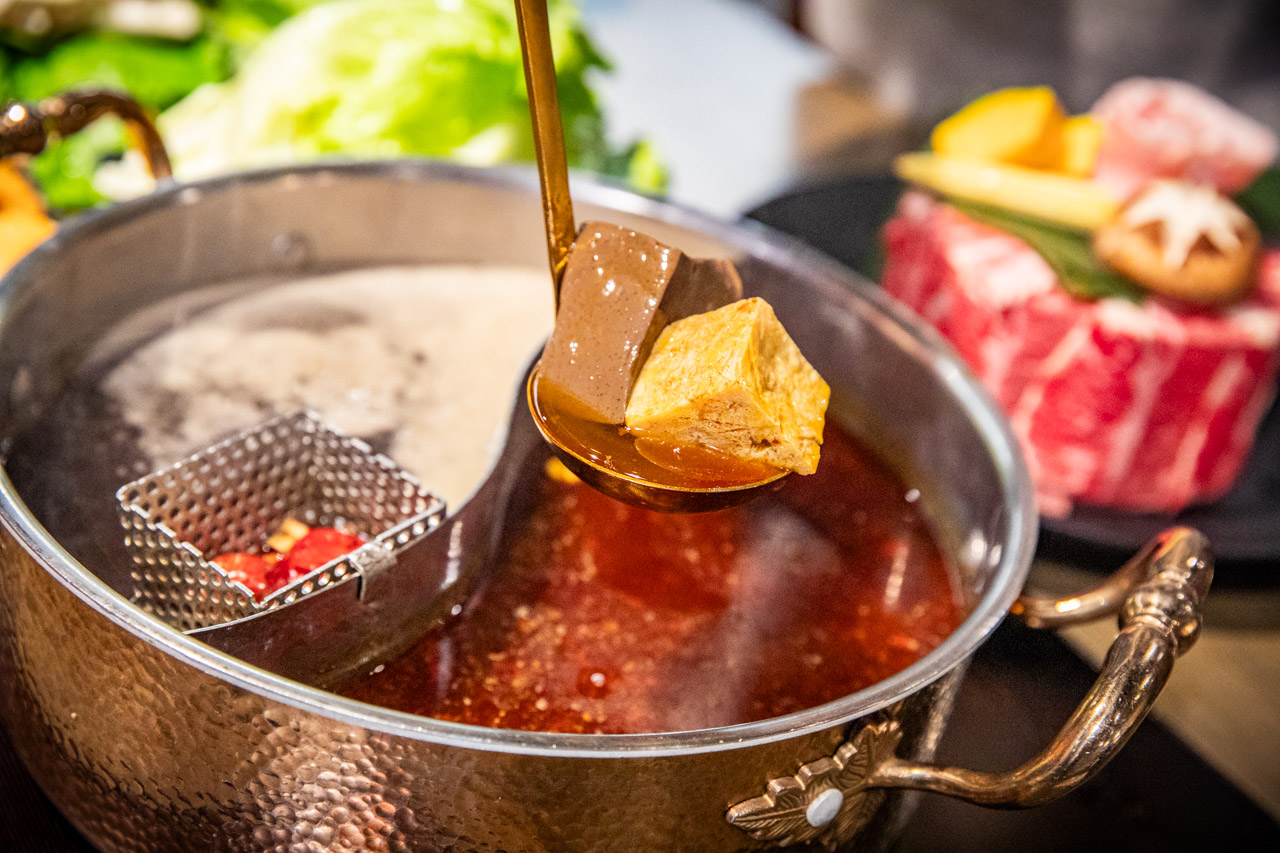 超夯川麻辣鍋桃園愛買店,桃園酸菜魚吃到飽,桃園麻辣鍋吃到飽