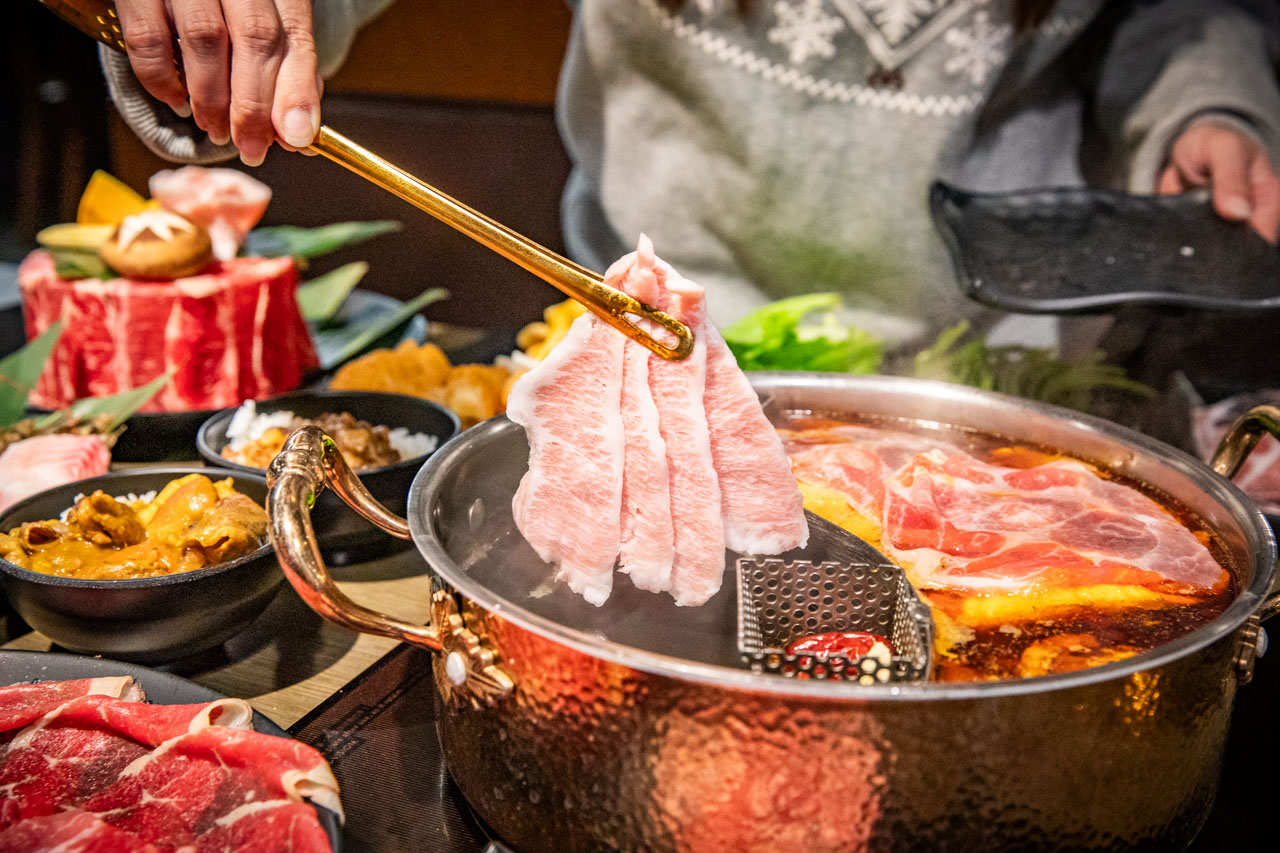 超夯川麻辣鍋桃園愛買店,桃園酸菜魚吃到飽,桃園麻辣鍋吃到飽