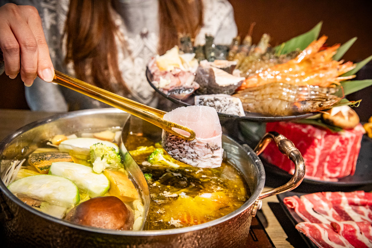 超夯川麻辣鍋桃園愛買店,桃園酸菜魚吃到飽,桃園麻辣鍋吃到飽