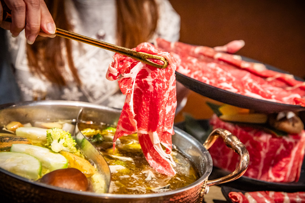 超夯川麻辣鍋桃園愛買店,桃園酸菜魚吃到飽,桃園麻辣鍋吃到飽