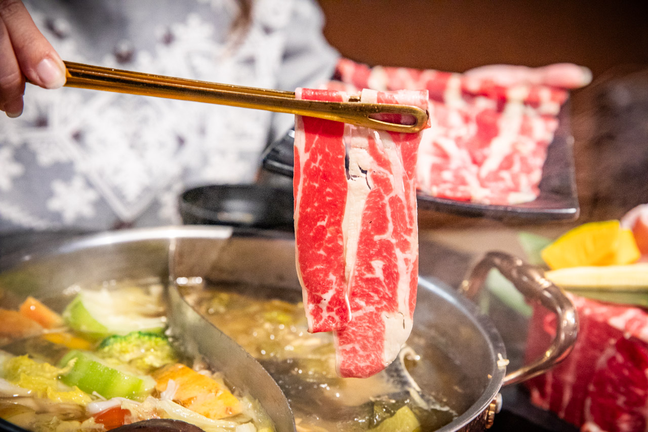 超夯川麻辣鍋桃園愛買店,桃園酸菜魚吃到飽,桃園麻辣鍋吃到飽