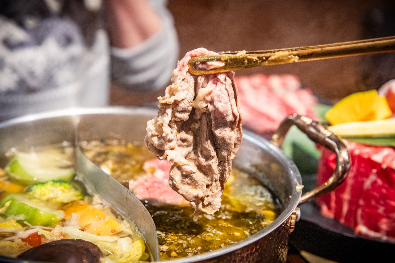 超夯川麻辣鍋桃園愛買店,桃園酸菜魚吃到飽,桃園麻辣鍋吃到飽