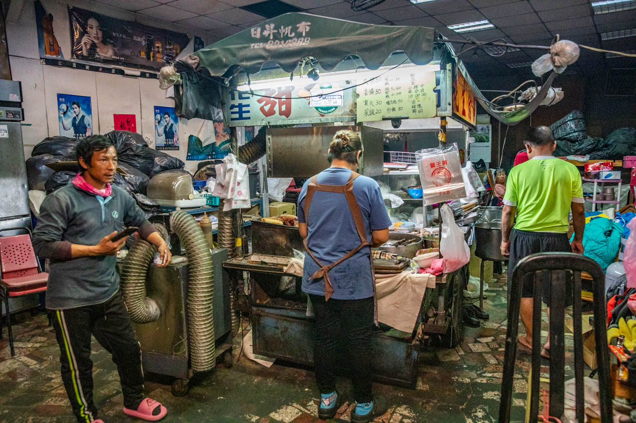 高雄美食,小港美食,高雄豬腳,飛機路花生豬腳