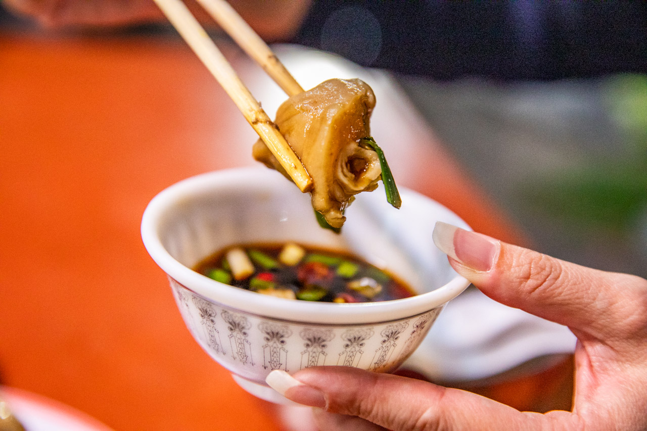 高雄美食,小港美食,高雄豬腳,飛機路花生豬腳