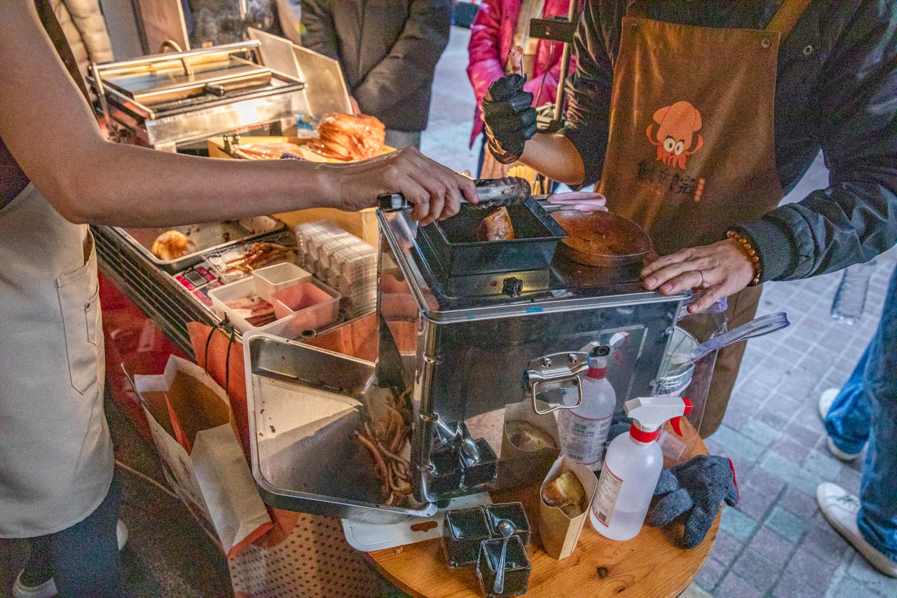 迪化街美食,迪化街小吃,魷布院-鮮烤魷魚