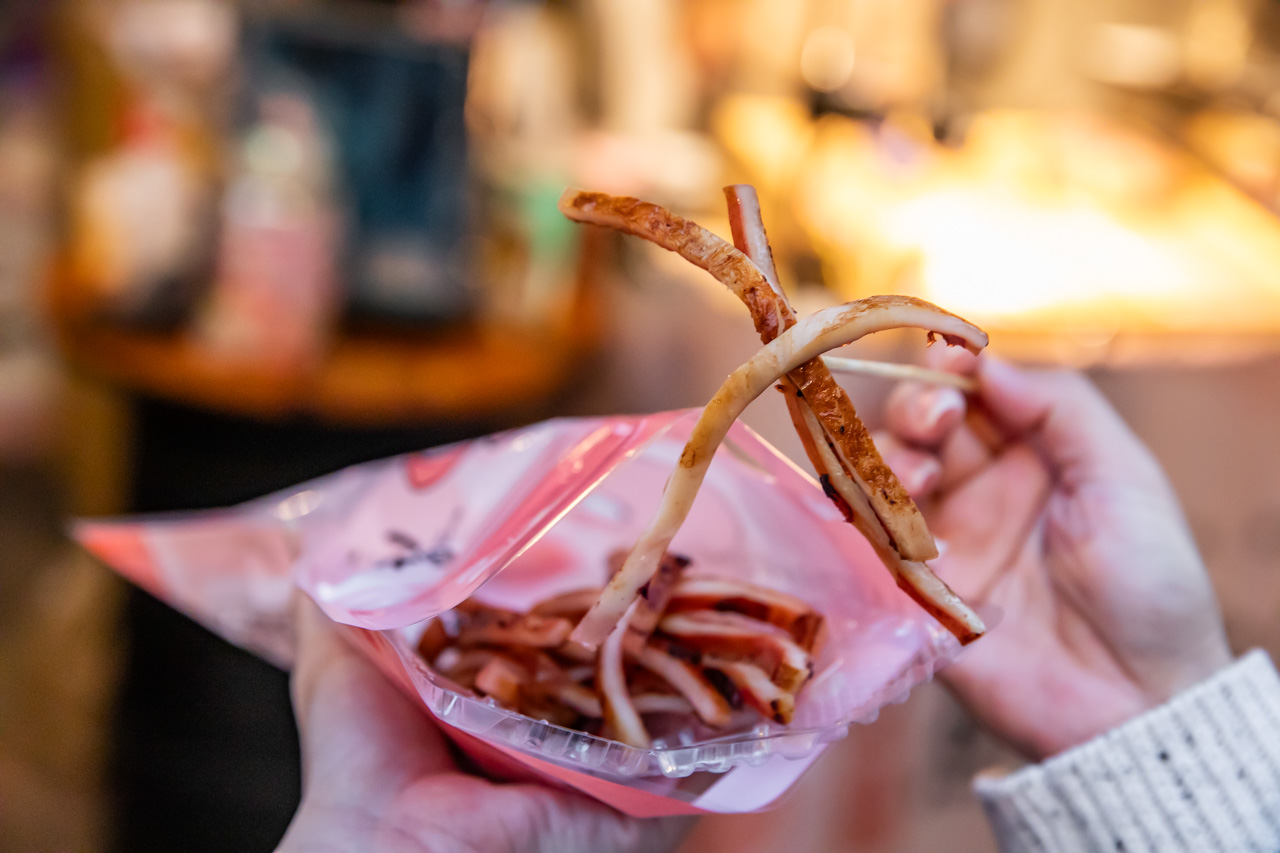 迪化街美食,迪化街小吃,魷布院-鮮烤魷魚