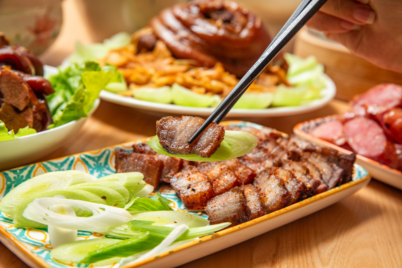 2026宅配年菜,2026年菜推薦,鬍鬚張2026馬躍迎新富滿堂年菜組