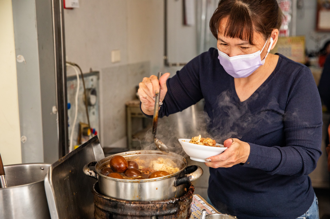 北港美食,北港麵線糊,北港小吃,老等油飯麵線糊
