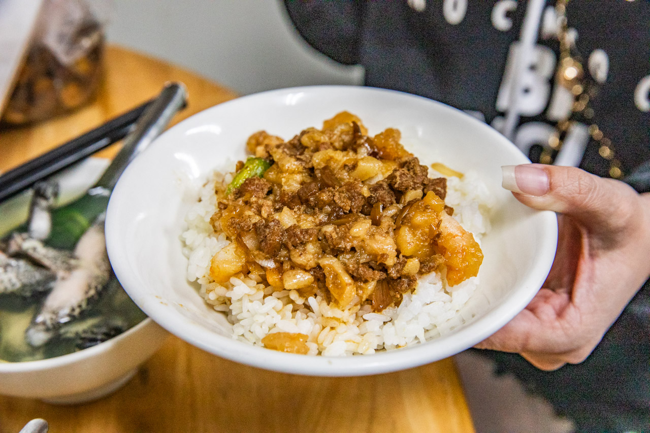 北港美食,北港宵夜,一郎土魠魚羹 招牌青蛙湯 豬腳飯