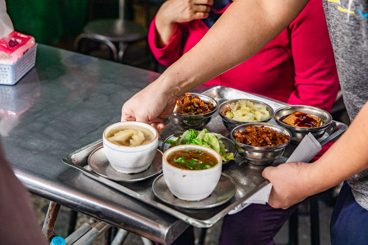 南機場夜市美食,南機場夜市豬腳,曉迪筒仔米糕