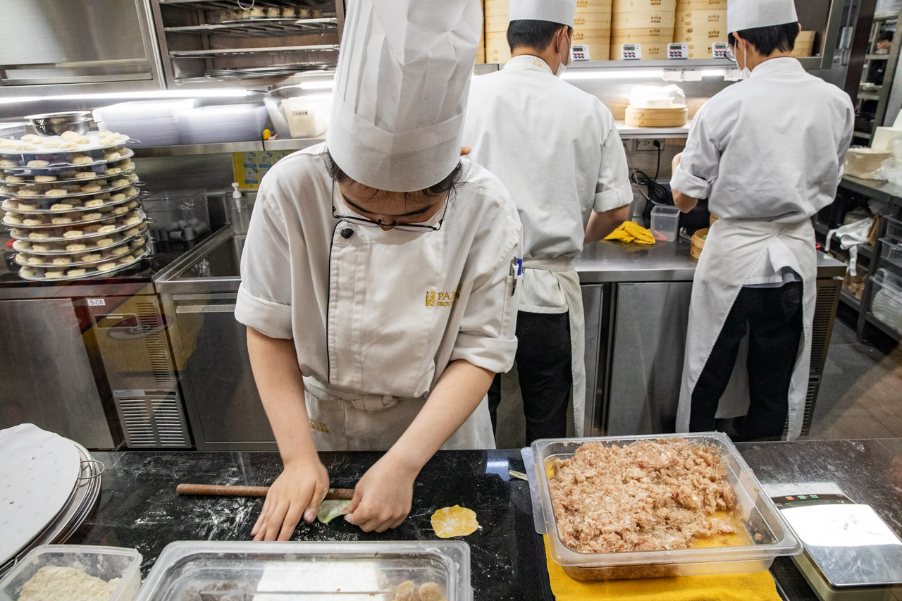 樂天皇朝新莊宏匯店,新莊宏匯美食,新莊美食