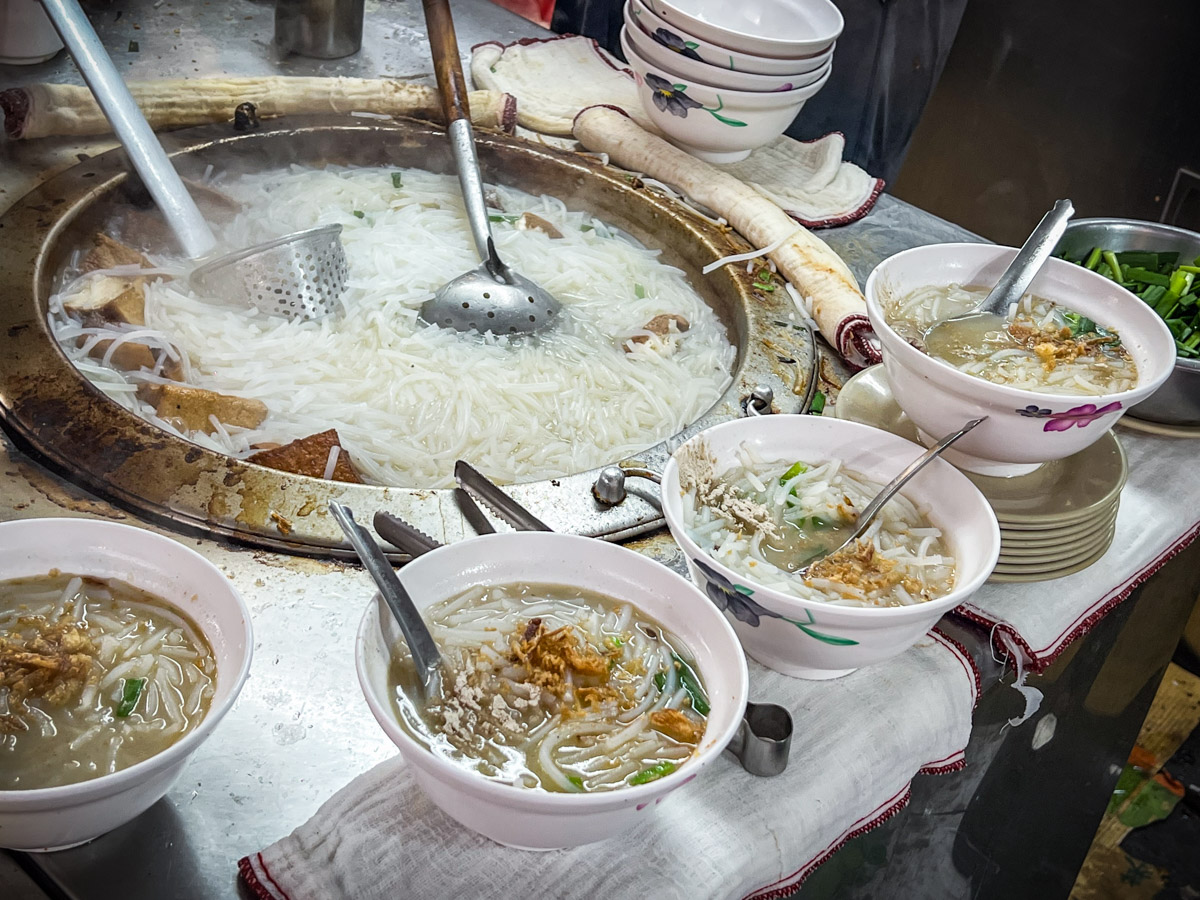 桃園美食,桃園南門市場美食,桃園南門市場米粉湯