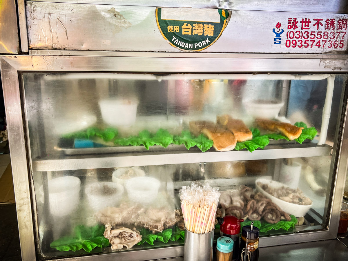 桃園美食,桃園南門市場美食,桃園南門市場米粉湯