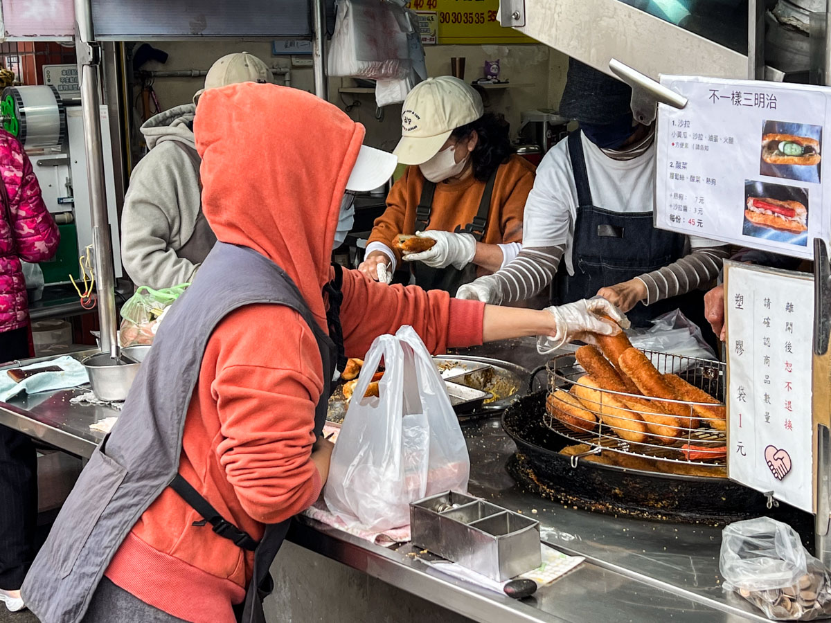 中壢夜市美食,中壢小吃,温記不一樣三明治