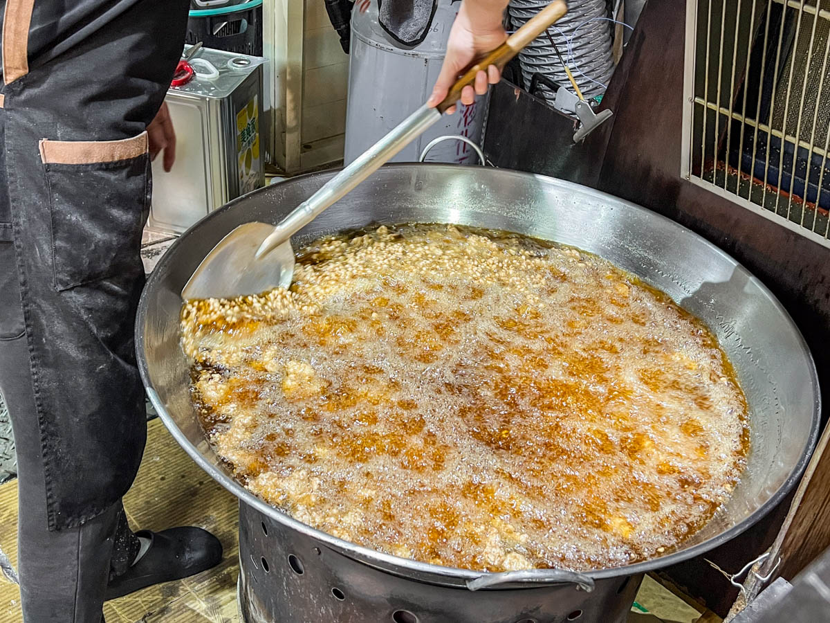 桃園夜市美食,桃園排骨酥,吳記排骨酥
